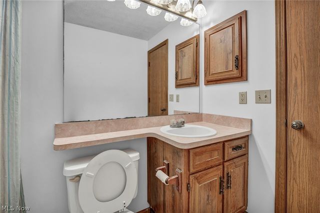 2642 Blake Road, Wadsworth, OH 44281