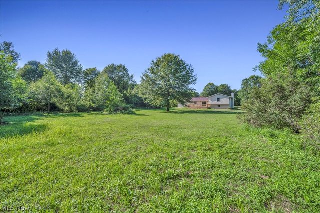 2642 Blake Road, Wadsworth, OH 44281
