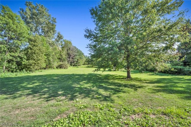 2642 Blake Road, Wadsworth, OH 44281