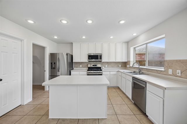1129 Honeywell Drive, Anna, TX 75409