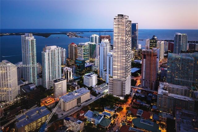 1000 Brickell Plaza 2414, Miami, FL 33131