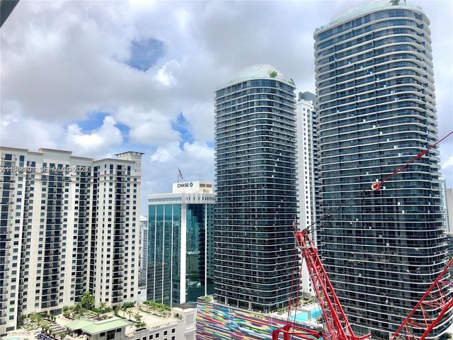 1000 Brickell Plaza 2414, Miami, FL 33131