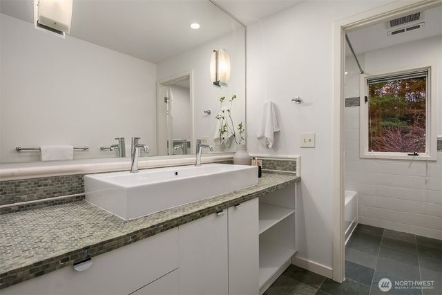 2857 134th Avenue NE, Bellevue, WA 98005