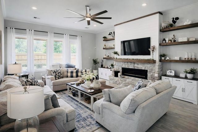 4334 Redford Valley Road, Arcola, TX 77583