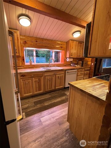 9361 Misery Point Road NW, Seabeck, WA 98380