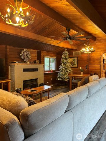 9361 Misery Point Road NW, Seabeck, WA 98380