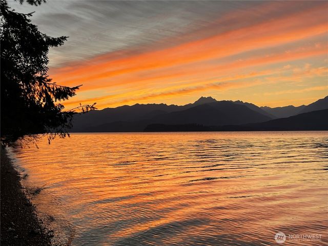 9361 Misery Point Road NW, Seabeck, WA 98380