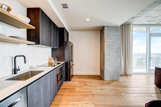 48 East Ave 2504, Austin, TX 78701