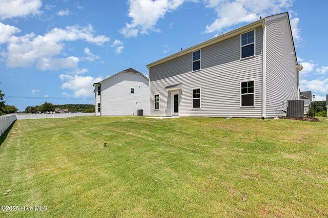 73 W Emily Gardens Drive, Selma, NC 27576