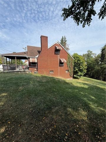 1166 N Main St, South Strabane, PA 15301