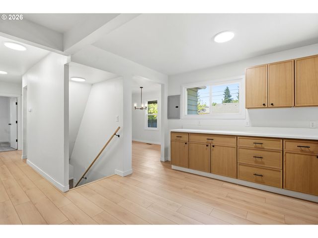 1614 E 33RD St, Vancouver, WA 98663