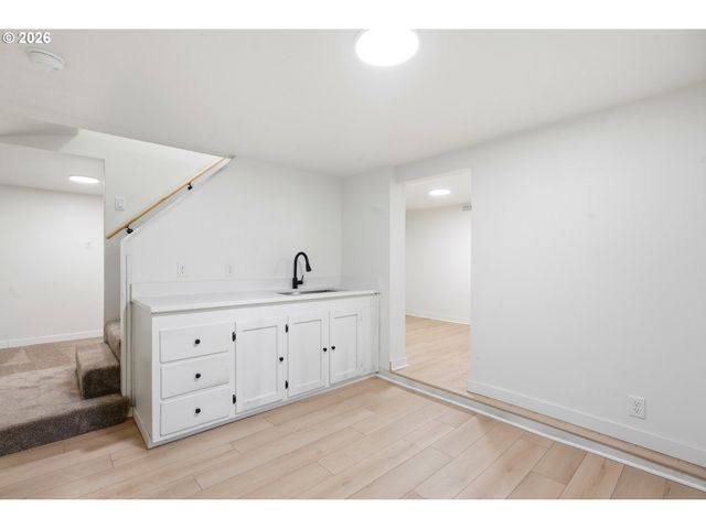 1614 E 33RD St, Vancouver, WA 98663