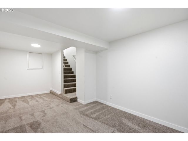 1614 E 33RD St, Vancouver, WA 98663