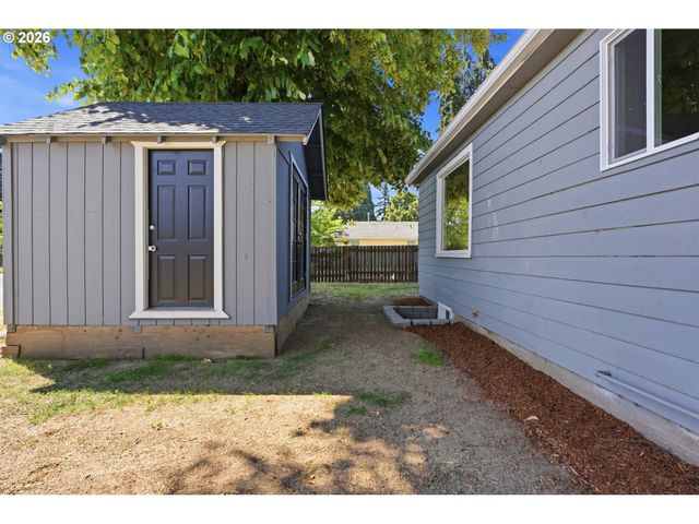 1614 E 33RD St, Vancouver, WA 98663