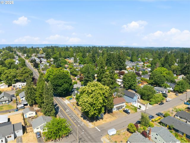 1614 E 33RD St, Vancouver, WA 98663