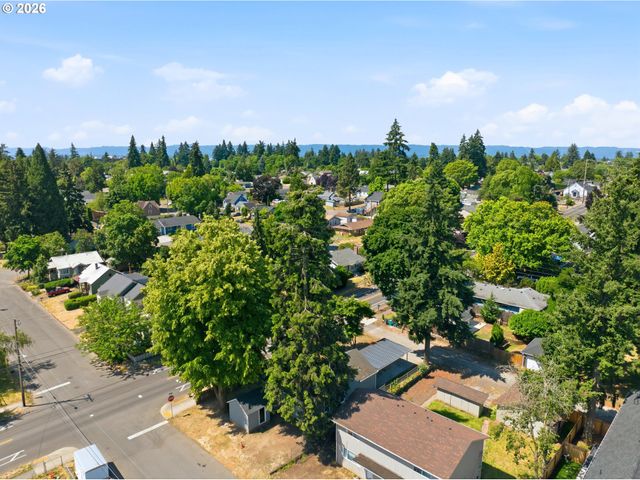 1614 E 33RD St, Vancouver, WA 98663