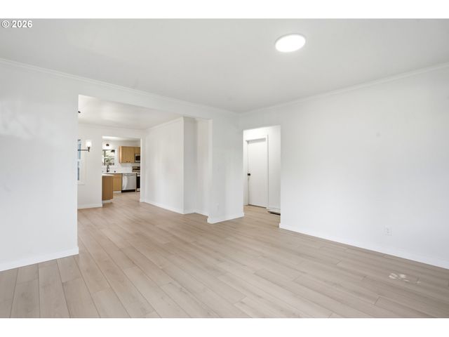 1614 E 33RD St, Vancouver, WA 98663
