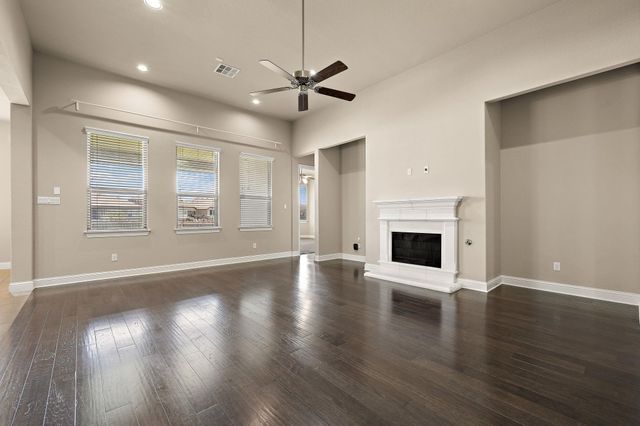 6901 Leonardo DR, Round Rock, TX 78665