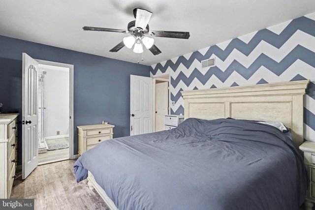 14 REVERE CT, Littlestown, PA 17340