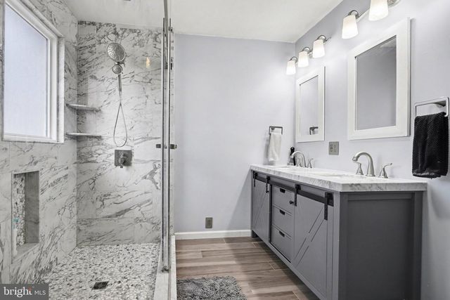 14 REVERE CT, Littlestown, PA 17340