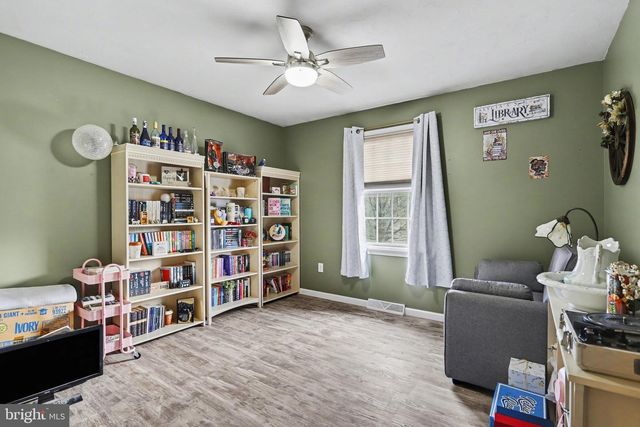 14 REVERE CT, Littlestown, PA 17340