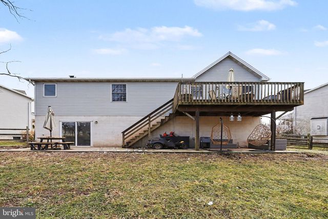 14 REVERE CT, Littlestown, PA 17340