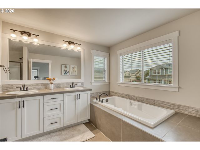 14823 Nw COSMOS St, Portland, OR 97229