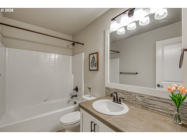 14823 Nw COSMOS St, Portland, OR 97229