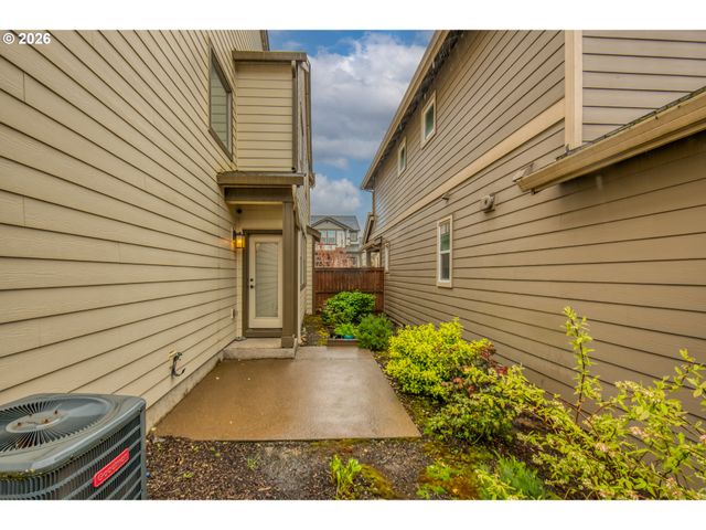 14823 Nw COSMOS St, Portland, OR 97229