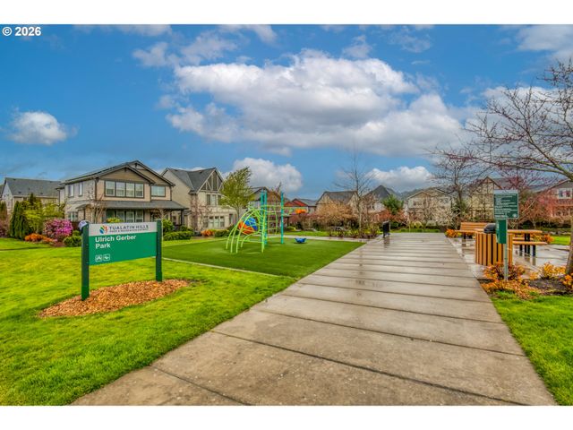 14823 Nw COSMOS St, Portland, OR 97229