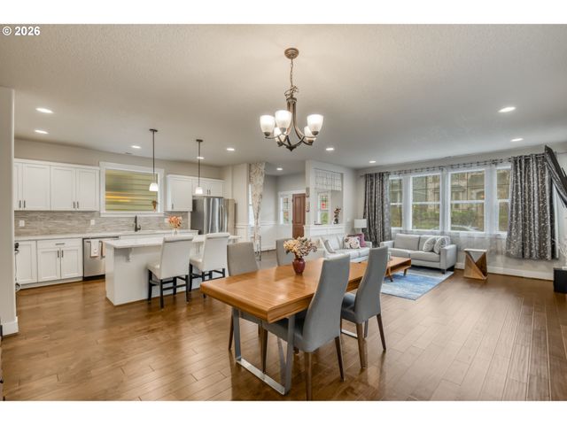 14823 Nw COSMOS St, Portland, OR 97229