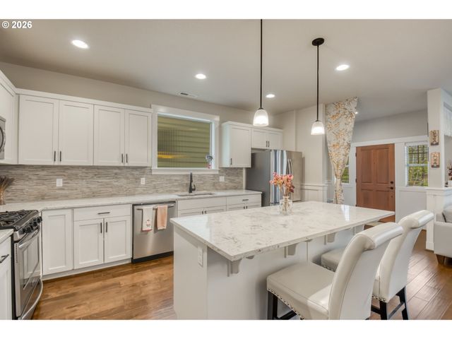 14823 Nw COSMOS St, Portland, OR 97229