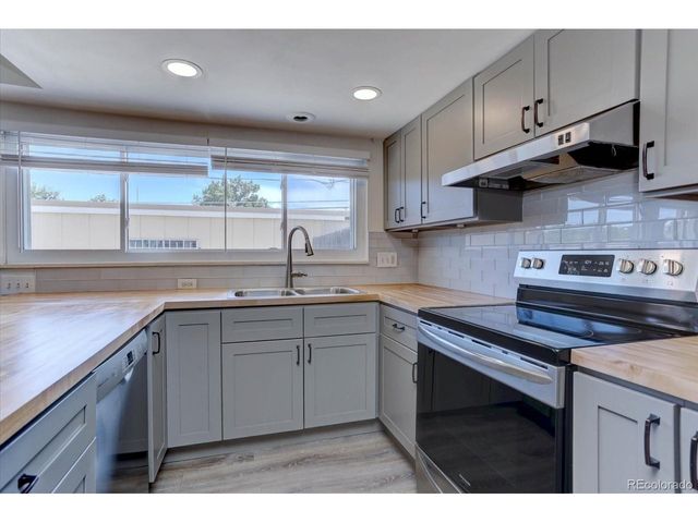 815 S Youngfield Ct, Denver, CO 80228