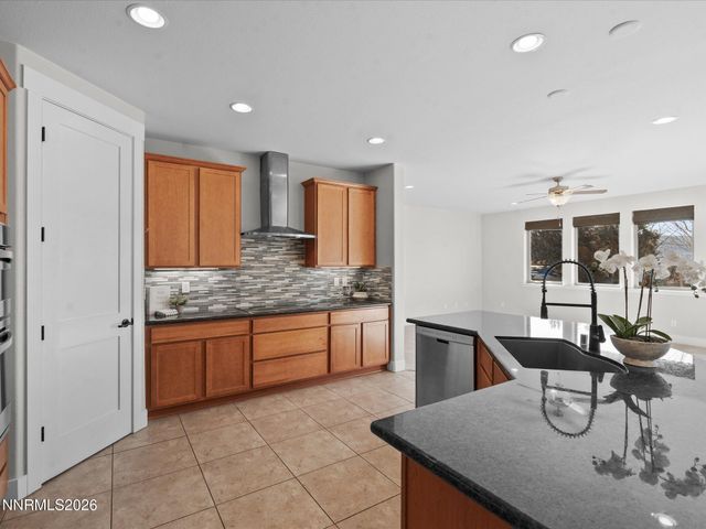 5585 E Hidden Valley Drive, Reno, NV 89502