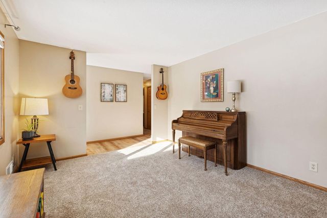 13817 James Avenue S, Burnsville, MN 55337