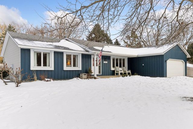 13817 James Avenue S, Burnsville, MN 55337