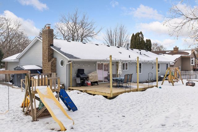 13817 James Avenue S, Burnsville, MN 55337