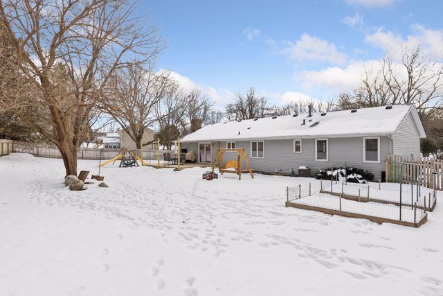 13817 James Avenue S, Burnsville, MN 55337