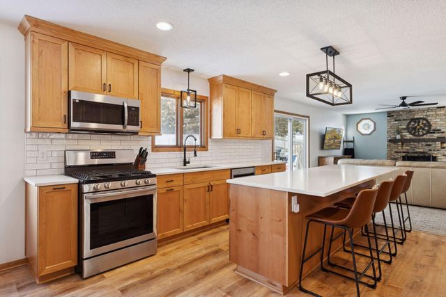 13817 James Avenue S, Burnsville, MN 55337