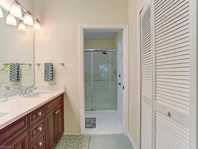 7095 Barrington Cir Apt 102, Naples, FL 34108