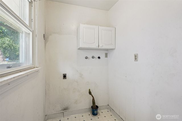 1236 S Director Street, Seattle, WA 98108