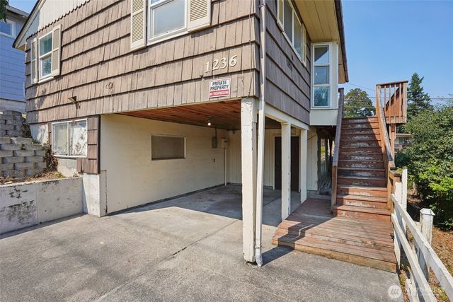 1236 S Director Street, Seattle, WA 98108