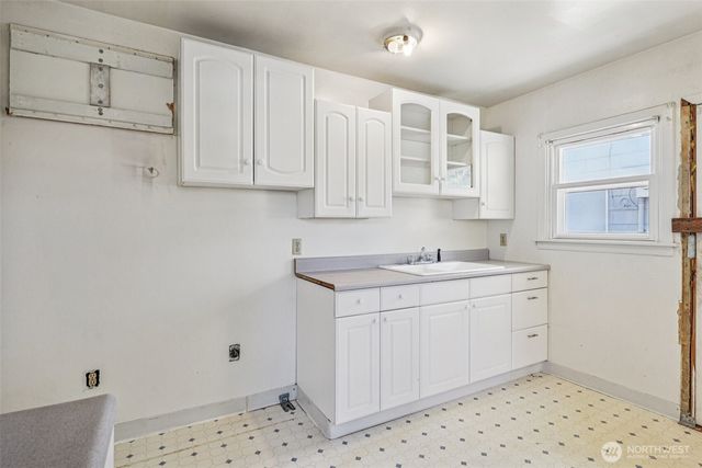 1236 S Director Street, Seattle, WA 98108