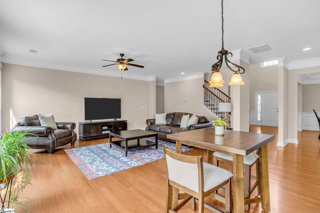 31 Wood Hollow Circle, Greer, SC 29650