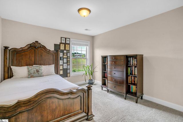 31 Wood Hollow Circle, Greer, SC 29650