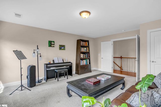 31 Wood Hollow Circle, Greer, SC 29650