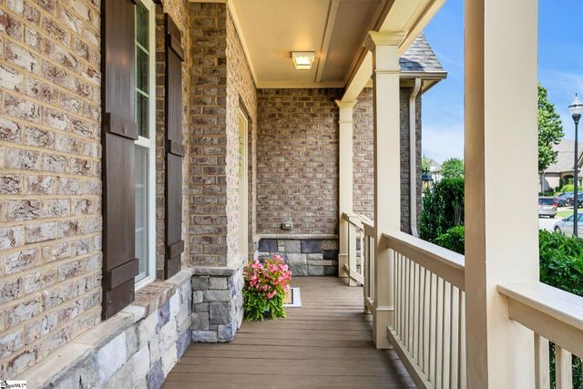 31 Wood Hollow Circle, Greer, SC 29650