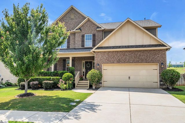 31 Wood Hollow Circle, Greer, SC 29650