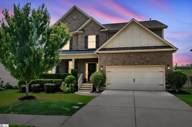 31 Wood Hollow Circle, Greer, SC 29650
