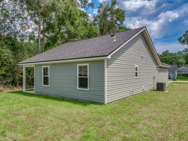 52 Franklin Drive, Crawfordville, FL 32327